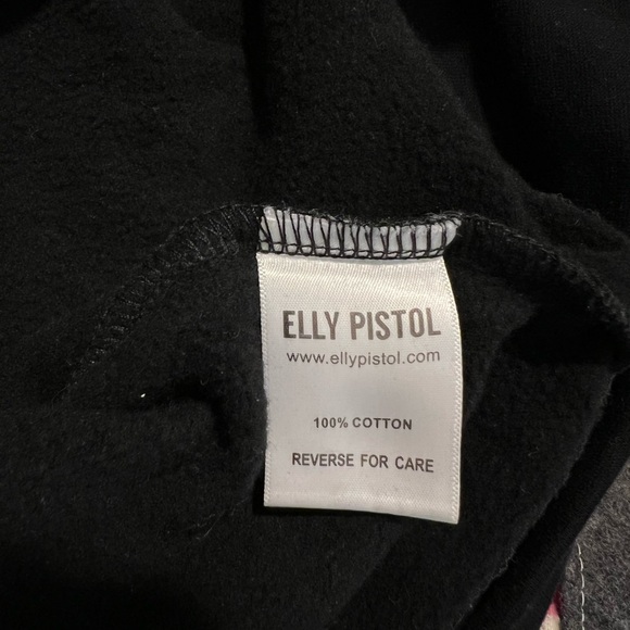 NEW🌟Elly Pistol Black Hoodie - Picture 8 of 9